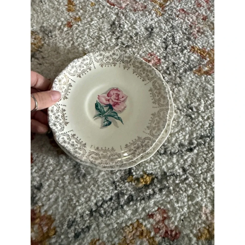 Vintage Pink Rose Gold Filigree Scalloped‎ Saucers Trinket Dishes Set of 2 5.5in
